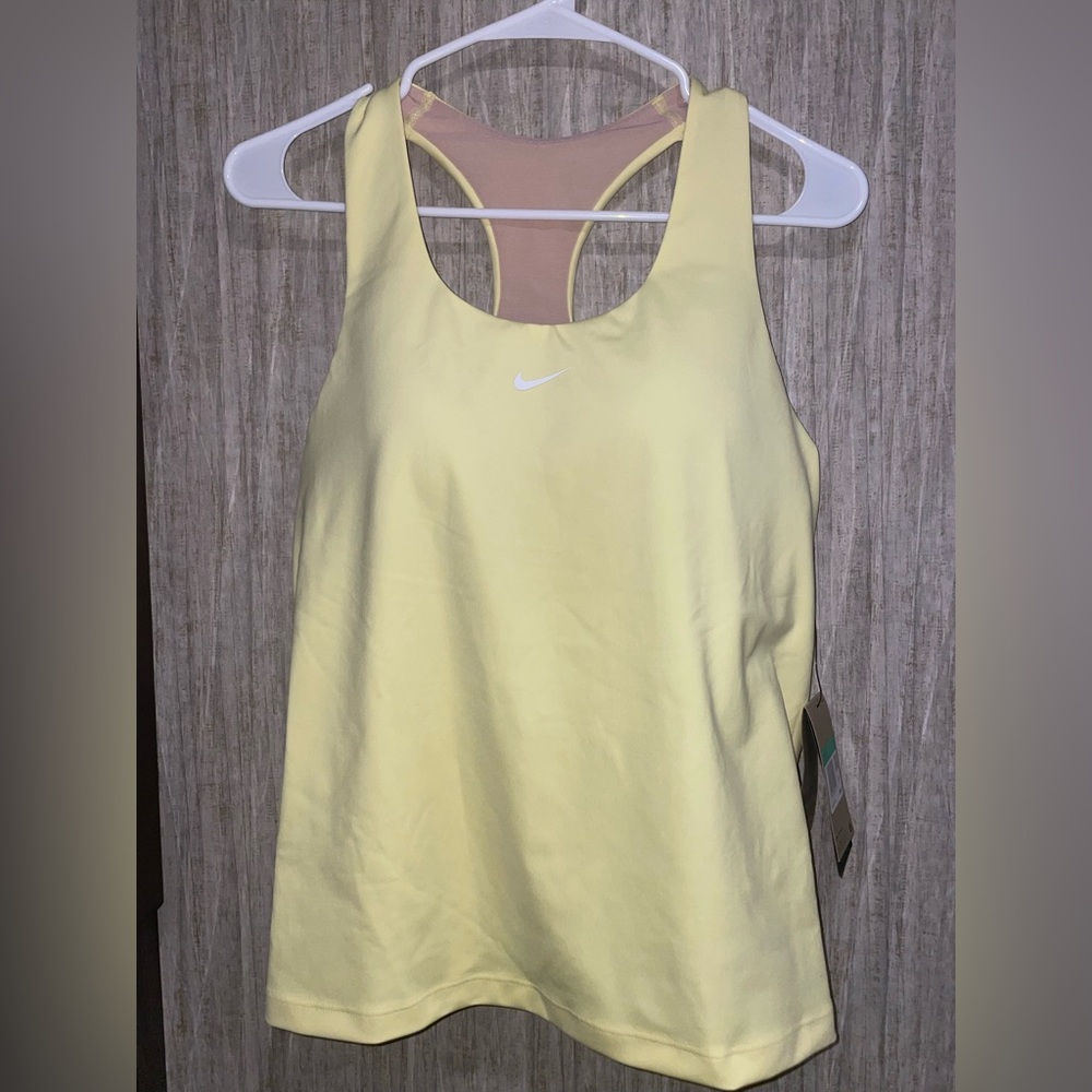 NWT XL Nike Swoosh Medium Impact Sports Bra Racerback Tank Yellow